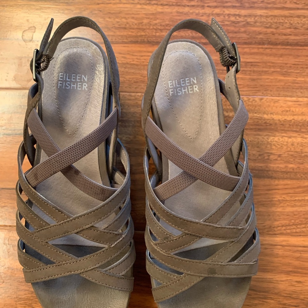 Eileen Fisher taupe brown leather strappy slingback platform sandals. Sz 6